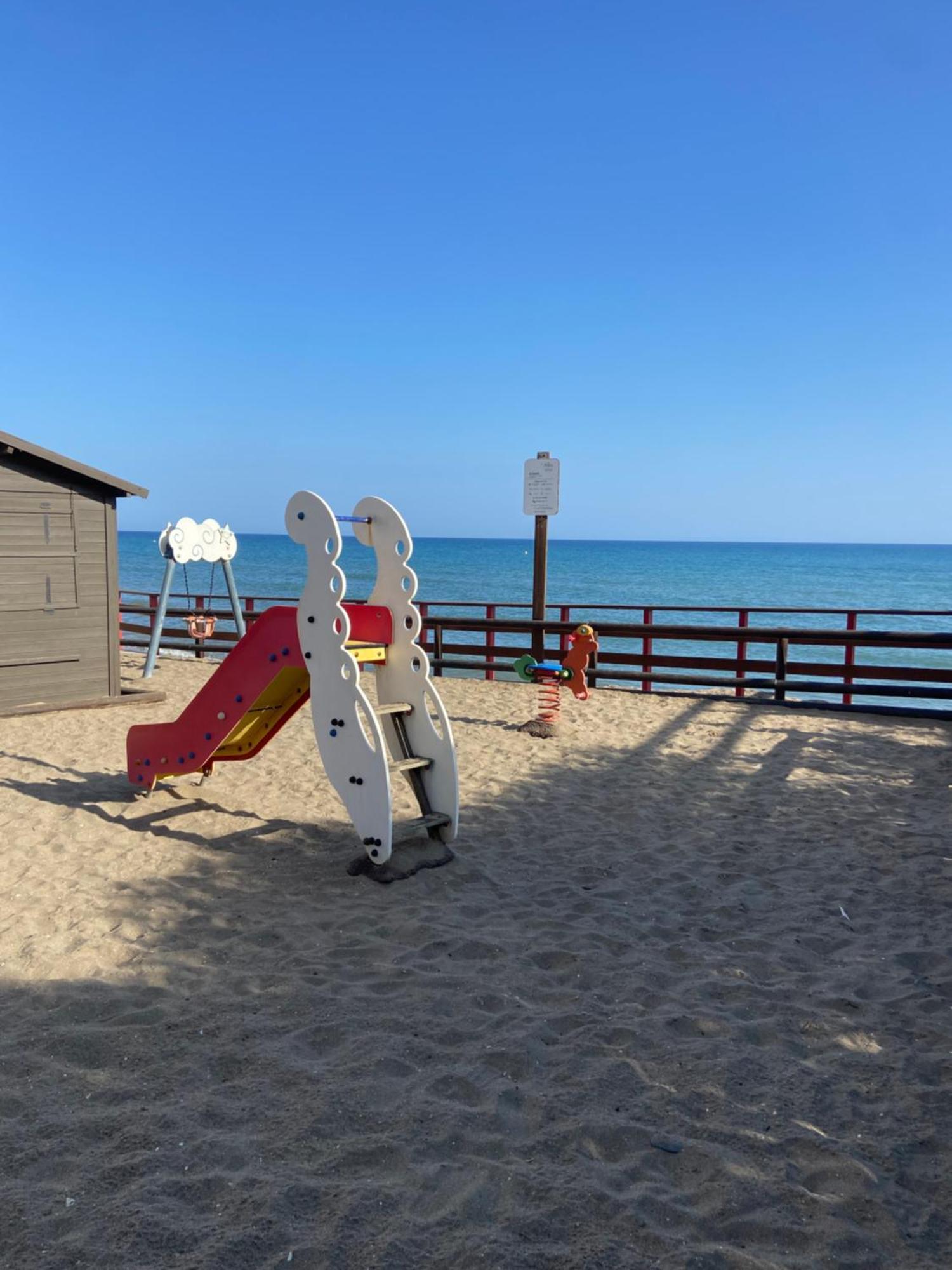 Alhamar Beach Міхас Екстер'єр фото