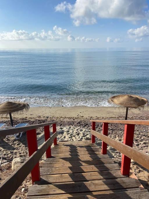 Alhamar Beach Міхас Екстер'єр фото
